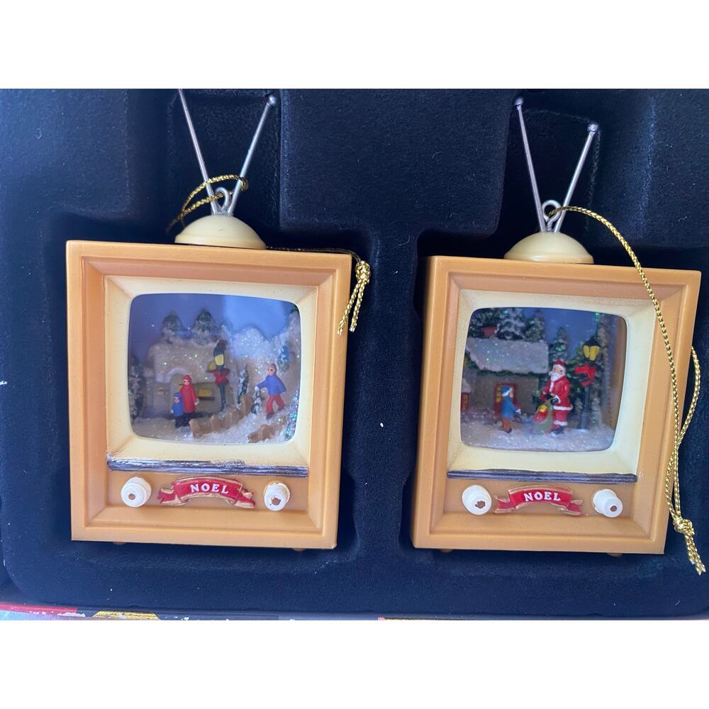 Roman Christmas Ornament Retro Television Glittery Ice Skating Diorama Winter